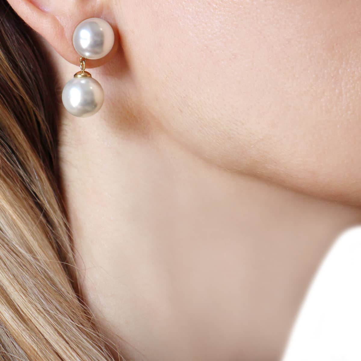 Bluma pearl earrings